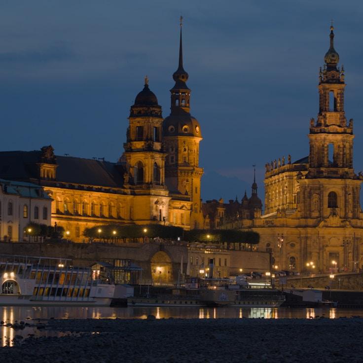 Family terraces and cafés for calm evenings in Amsterdam